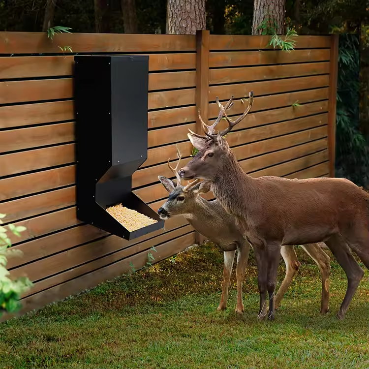 Heavy Duty Wild Metal Hanging Deer Feeder Box Black Automatic Deer Feeding Station VL-0532